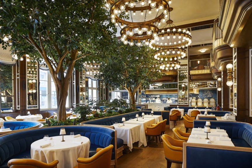 Dining Reimagined: The Restaurant as a Stage for Culinary Art and Social&nbsp;Experience